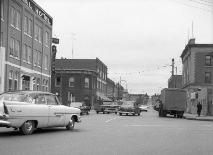 One-way traffic_River and 1st_Sept 4 1963_PADH 5873_EDIT